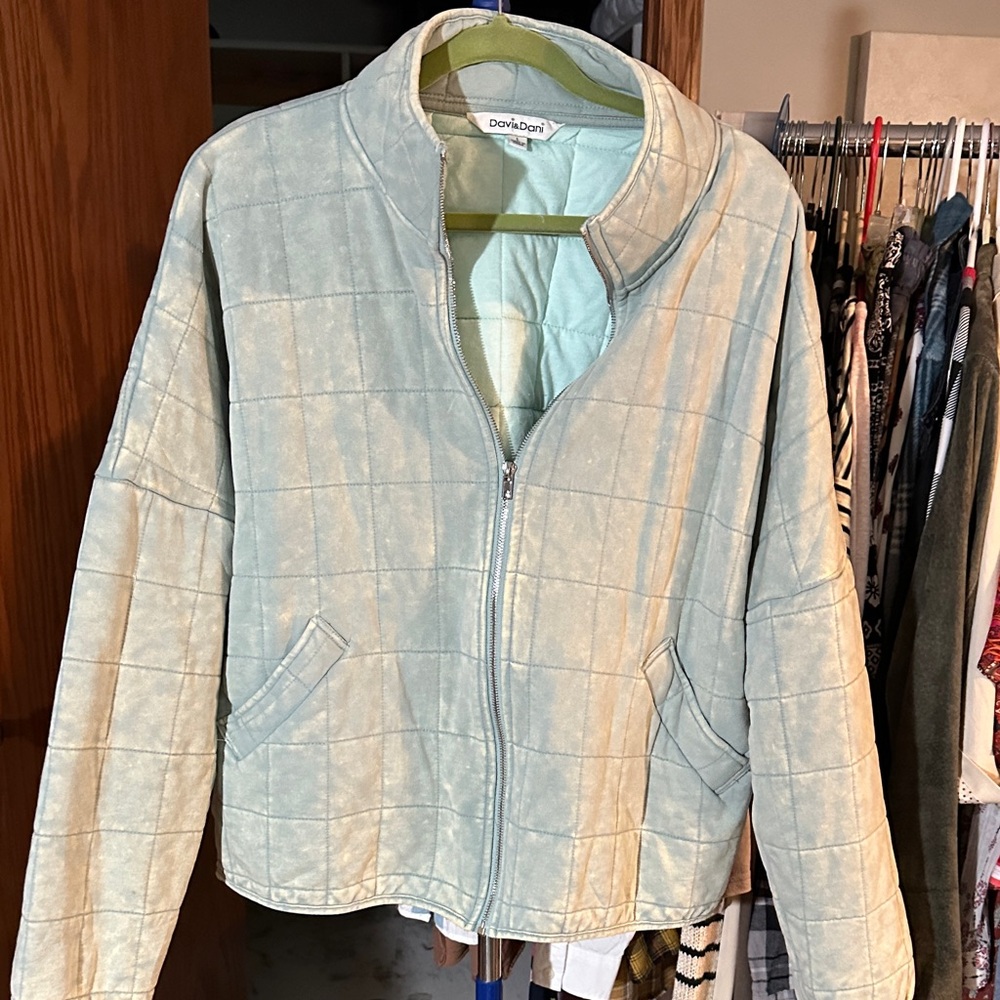DAVI & DANI Light Green Quilted Women's Puffer Jacket NWOT